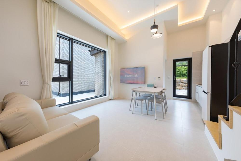 Gangneung Gyeongpo 345 Pool Villa المظهر الخارجي الصورة