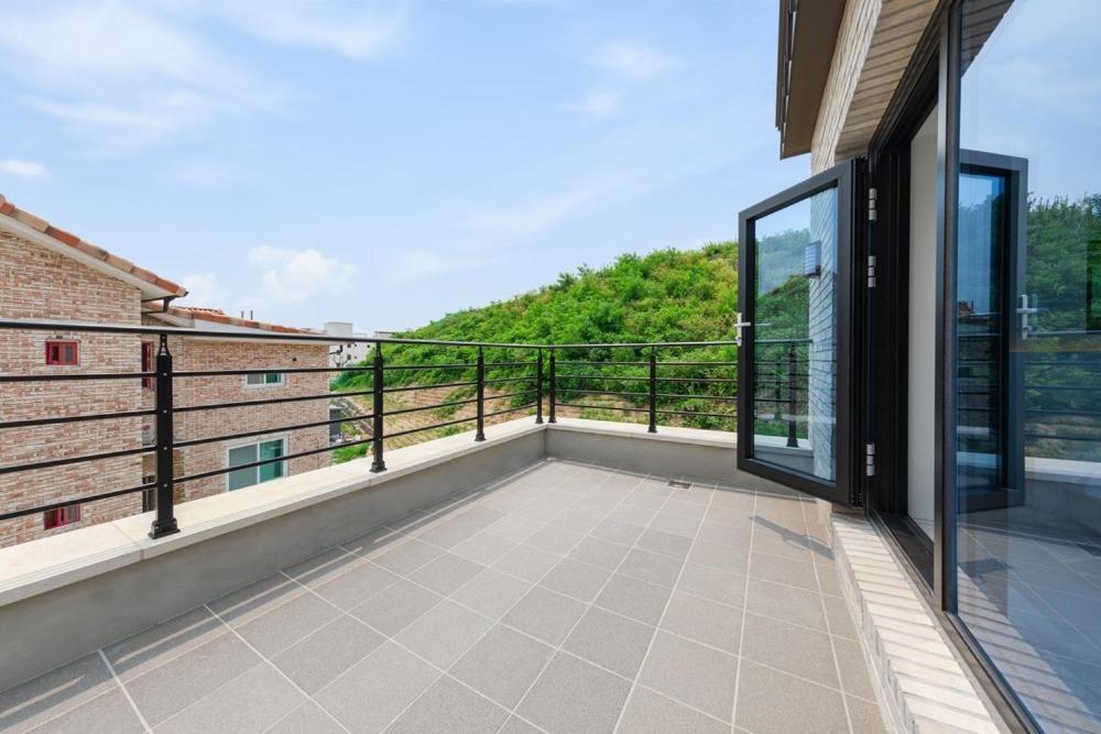 Gangneung Gyeongpo 345 Pool Villa المظهر الخارجي الصورة