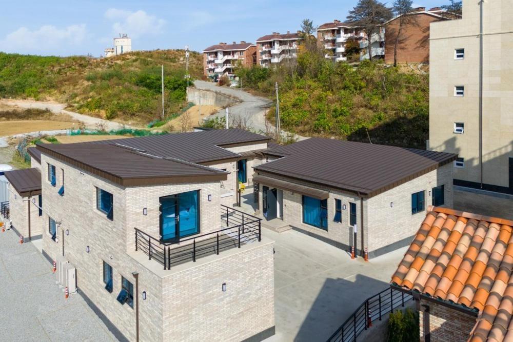 Gangneung Gyeongpo 345 Pool Villa المظهر الخارجي الصورة